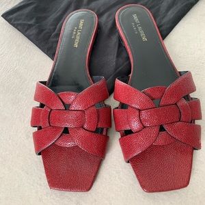 Saint Laurent Nu Pieds Flat Leather Sandal